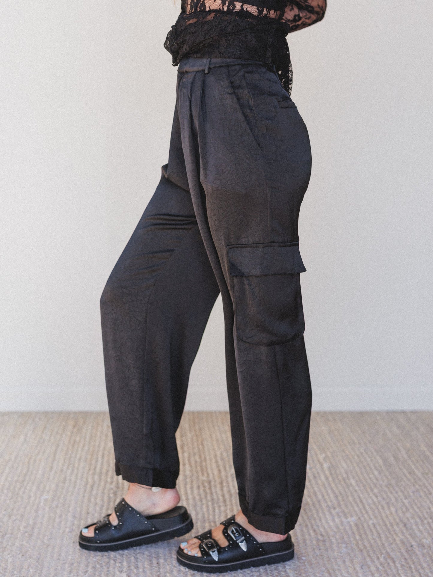 Stealing The Show Satin Pants - Black