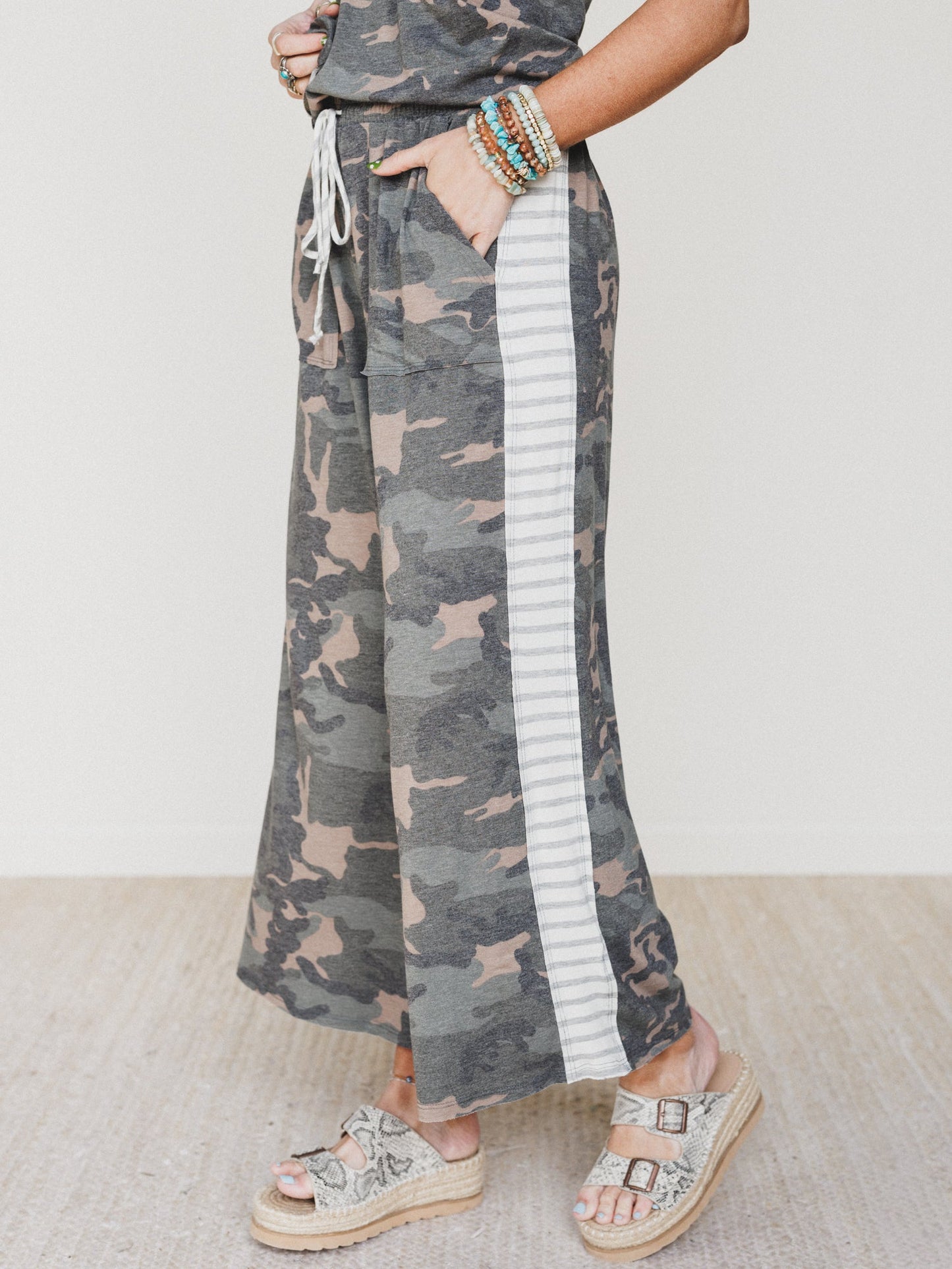 The Nest Casual Wanderer Wide Leg Pant - Olive Charcoal