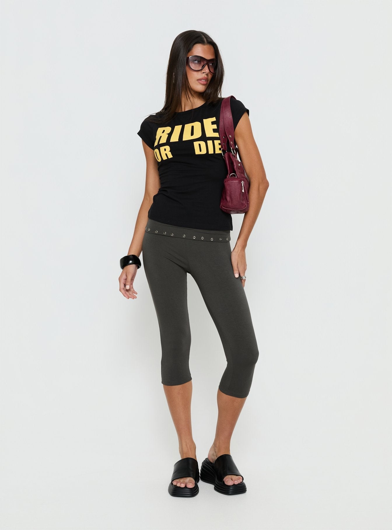 Enmu Capri Trouser Charcoal Grey