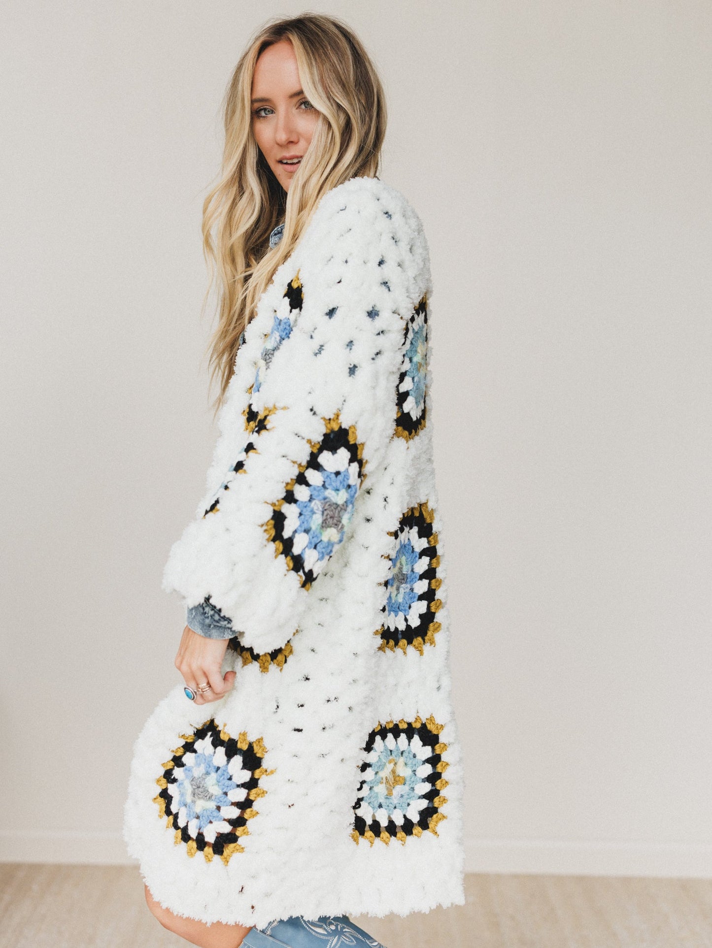 Not Your Grannys Cardigan - White
