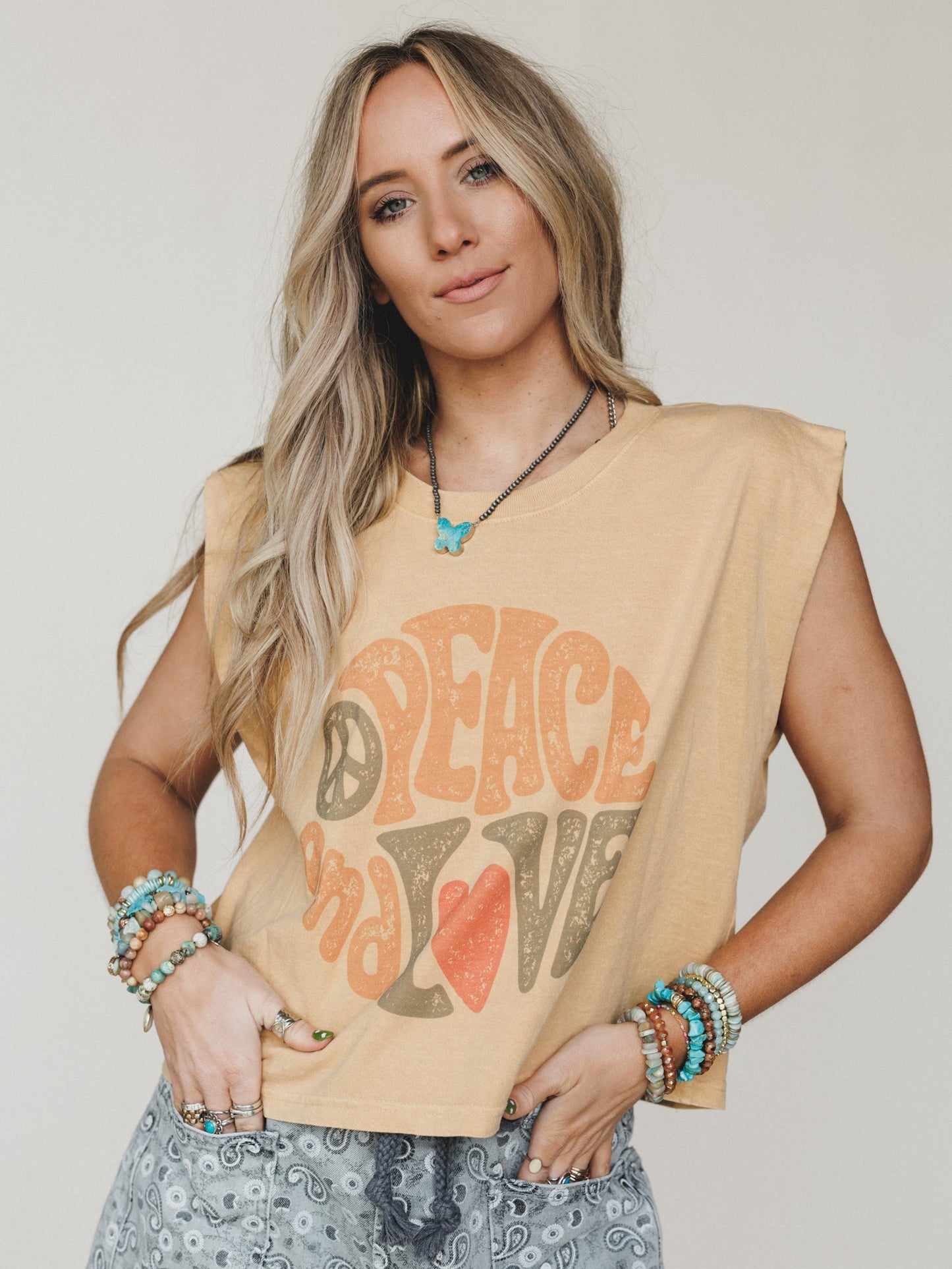 The Nest Groovy Love Graphic Tee - Faded Mustard