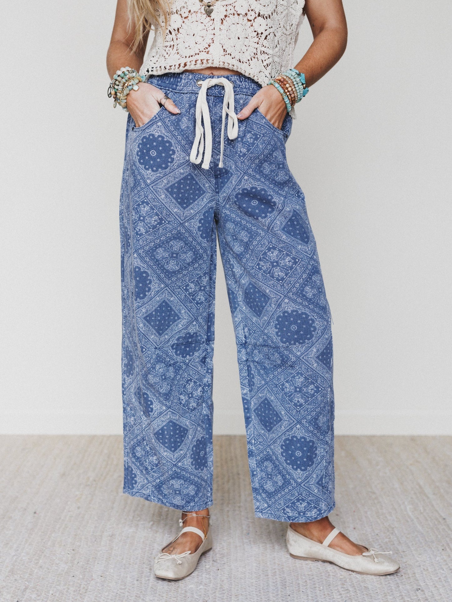 The Nest Coastal Drift Printed Pants - Navy