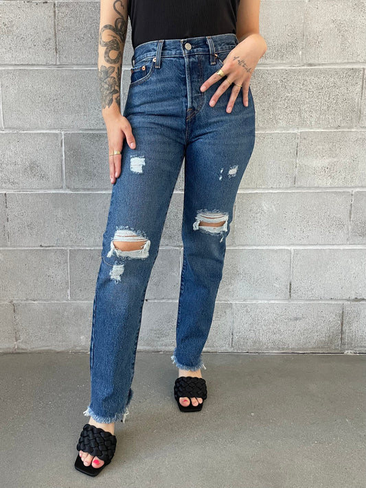 LEVI'S Wedgie Straight Medium Indigo Destructed